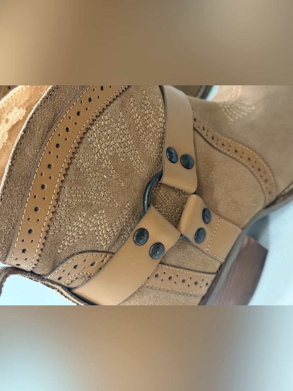 Dingo Gummy Bear Suede Western Harness Booties Camel Snip Toe 9M - Picture 5 of 13